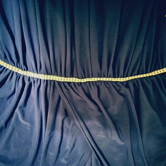 Dress - Picture 2 of 7